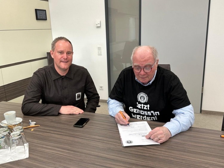 圣保利官方：赫內(nèi)斯認(rèn)購(gòu)俱樂部合作社股份，感謝他多年至今的支持