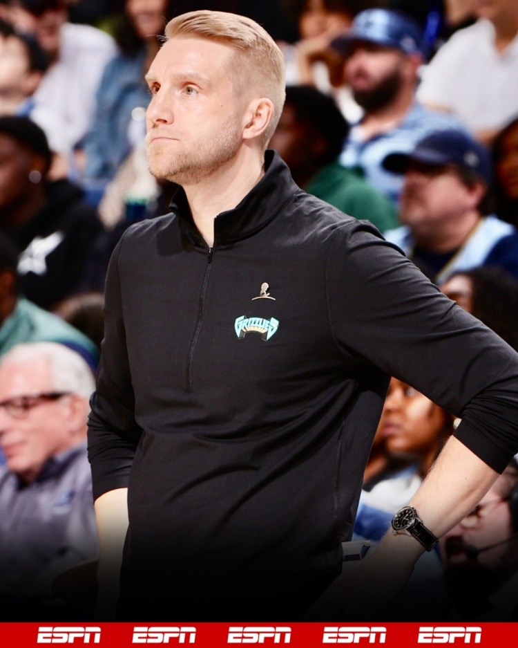 詹金斯下課！灰熊官方：伊薩洛擔任臨時主帥 執教本賽季剩余比賽