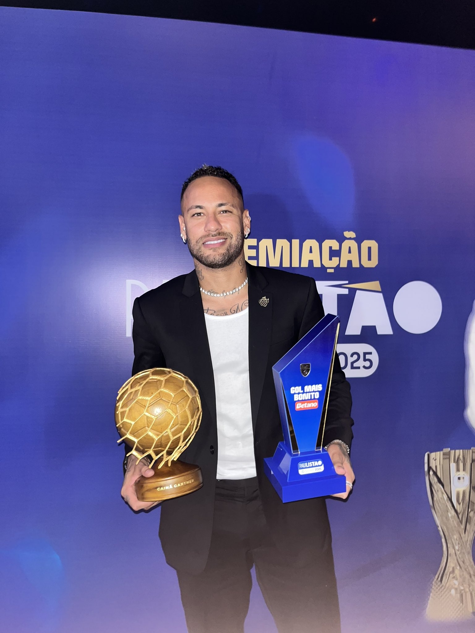 神來之筆！內馬爾角球直接破門當選圣保羅州聯賽最佳進球