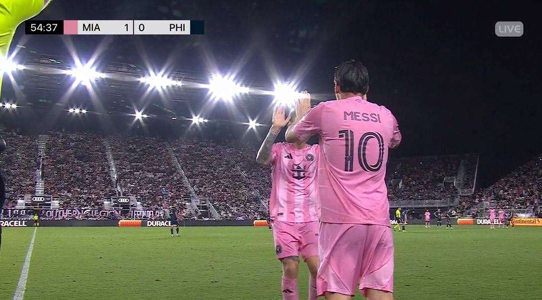 傷愈復出！比賽第55分鐘，梅西替補登場