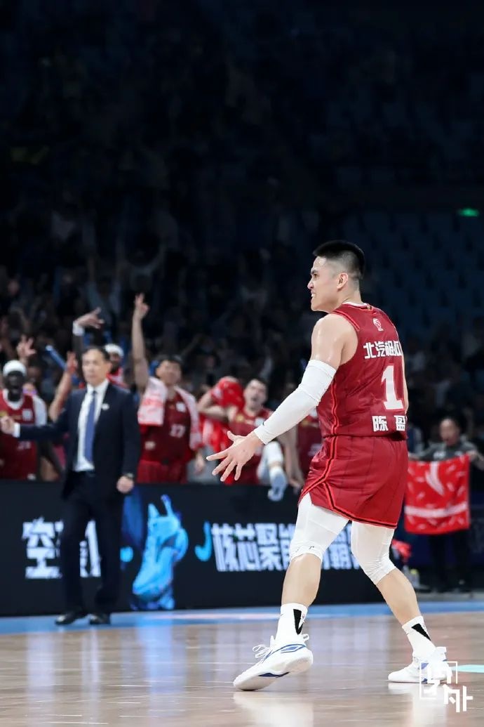 31歲的陳盈駿，帶著“使命感”打籃球