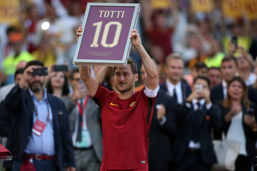 一人一城！32年前的今天托蒂上演羅馬一線隊首秀