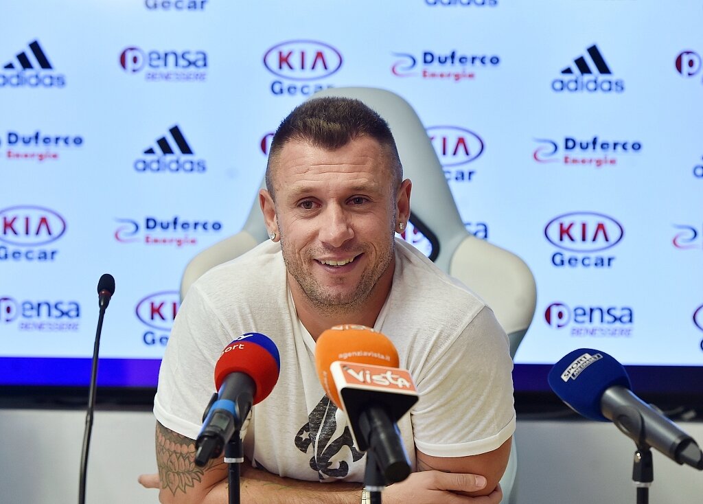 卡薩諾：意甲爭(zhēng)冠已經(jīng)結(jié)束，國米太強(qiáng)&那不勒斯很難贏得所有比賽