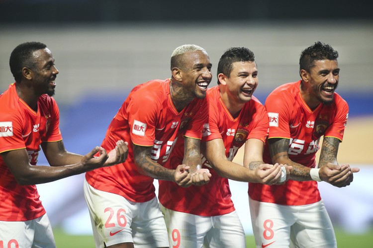 記者：經(jīng)紀(jì)人設(shè)想歸化塔利斯卡 但金元時(shí)代結(jié)束無(wú)人接手900萬(wàn)高薪