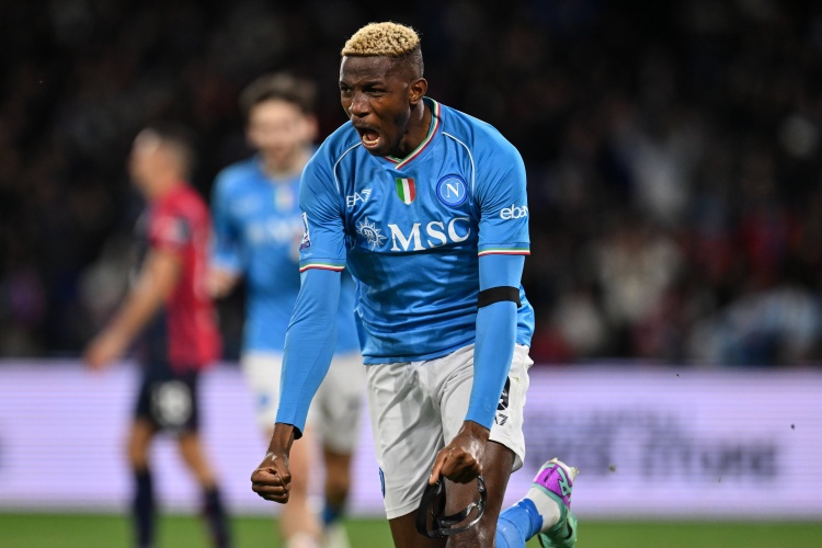 英媒：曼聯目標下賽季重獲歐冠資格，想用錢＋霍伊倫交換奧斯梅恩