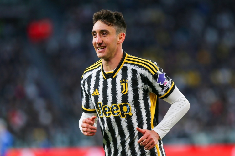 米體：解雇莫塔導致尤文財政漏洞變大，想賣坎比亞索等人換取資金