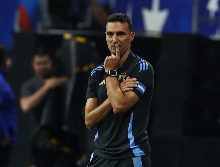 阿根廷總統稱贊球隊：感謝國家隊帶來這個充滿歡樂的夜晚！