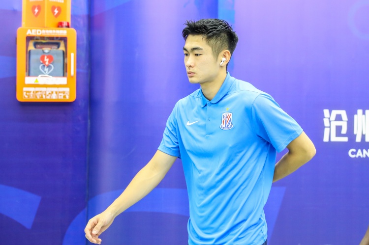 記者：朱辰杰、路易斯隨申花前往鄭州 陳晉一未隨隊