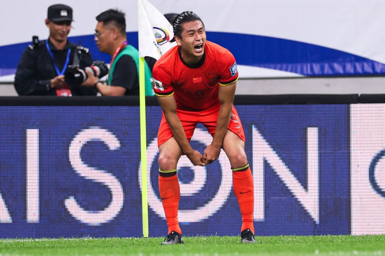 記者：擔心國足最后一個主場失去意義，下輪怎么贏印尼是嚴肅問題