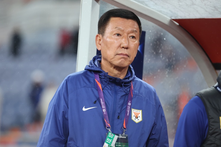 崔康熙：間歇期被抽調了很多球員訓練受影響，國腳每人狀態不同