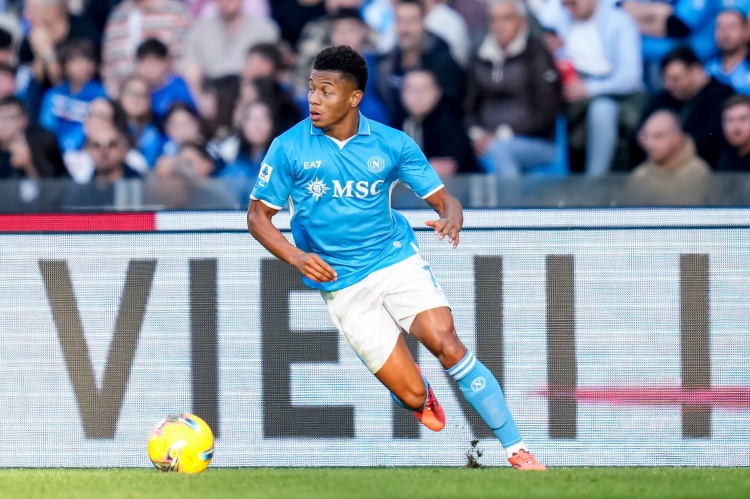 內雷斯：那不勒斯將繼續競爭意甲冠軍，對米蘭是否復出由孔蒂決定