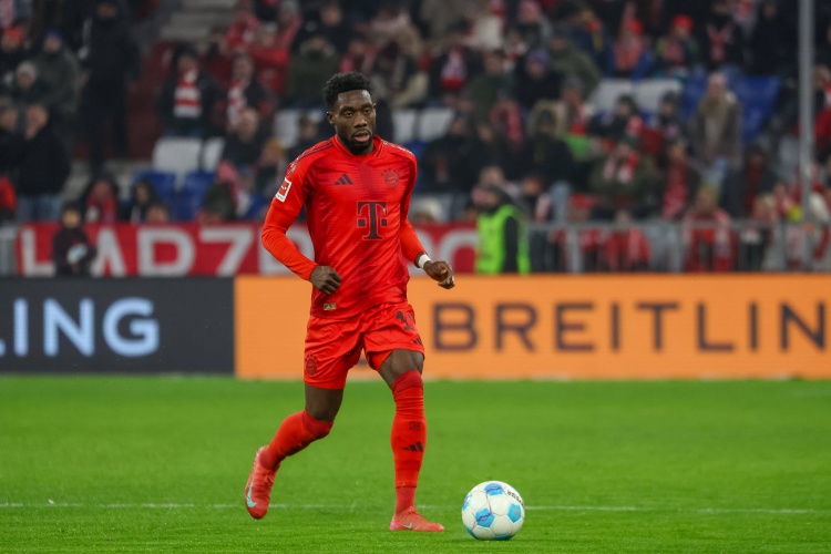 圖片報：不確定于帕是否將手術 戴維斯長期休戰拜仁須付前6周工資