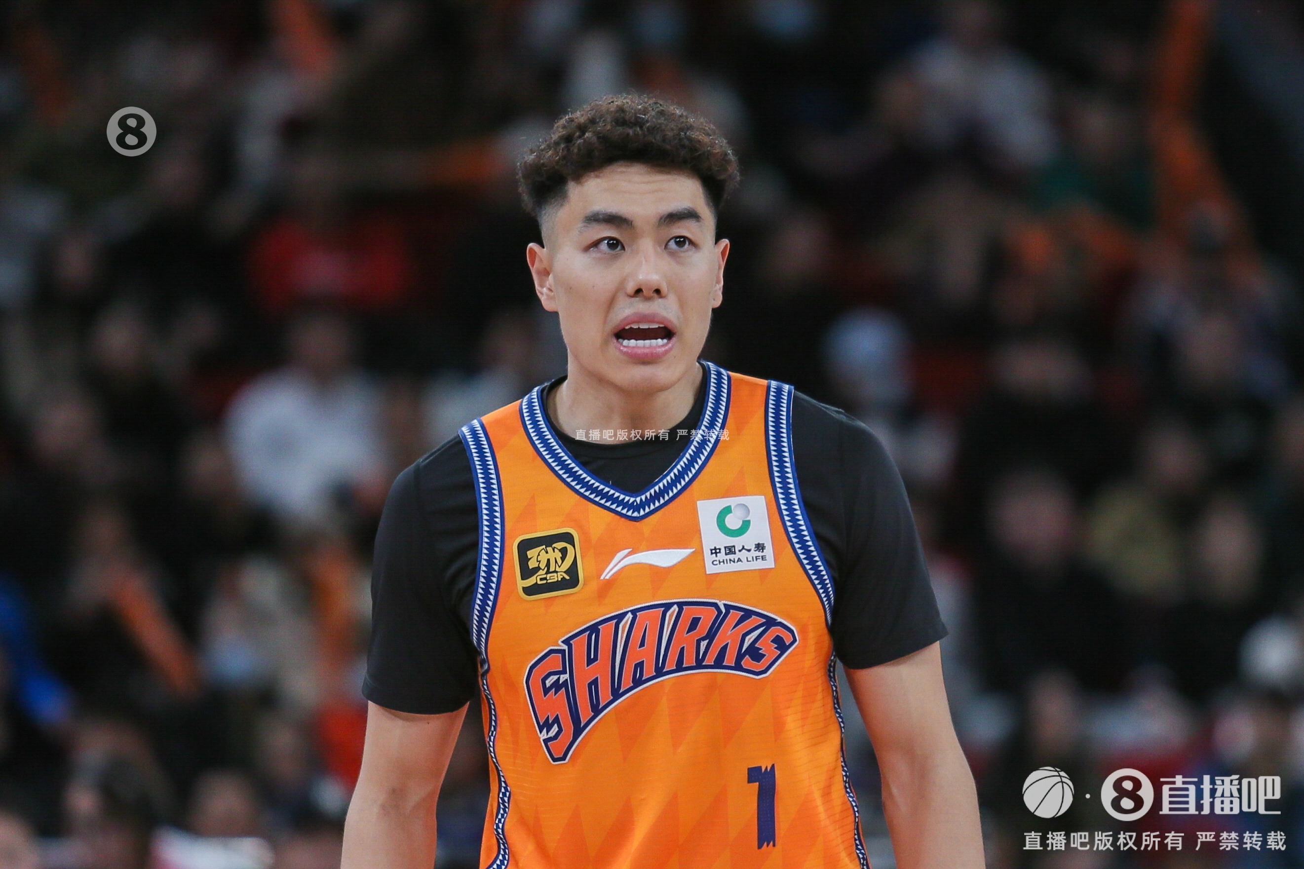 手感火熱！李添榮首節(jié)3中3高效拿下7分2板1帽 正負(fù)值+12