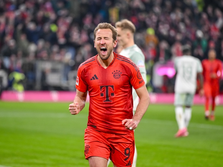 記者：和英國媒體報道相反，凱恩在拜仁很開心無意重返英超踢球