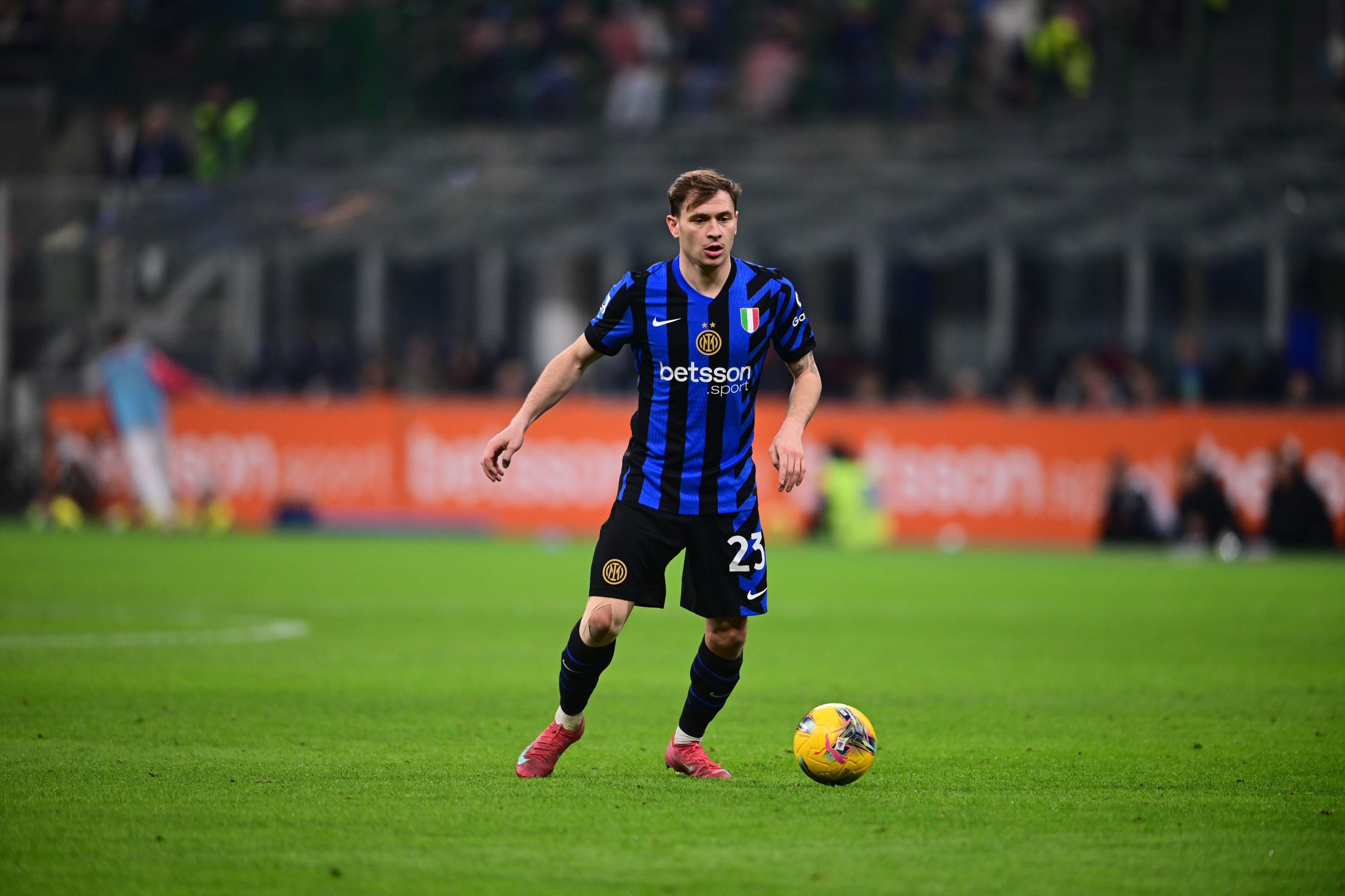 米體：利雅得新月計劃為巴雷拉開3500萬歐年薪，但他只想留在國米