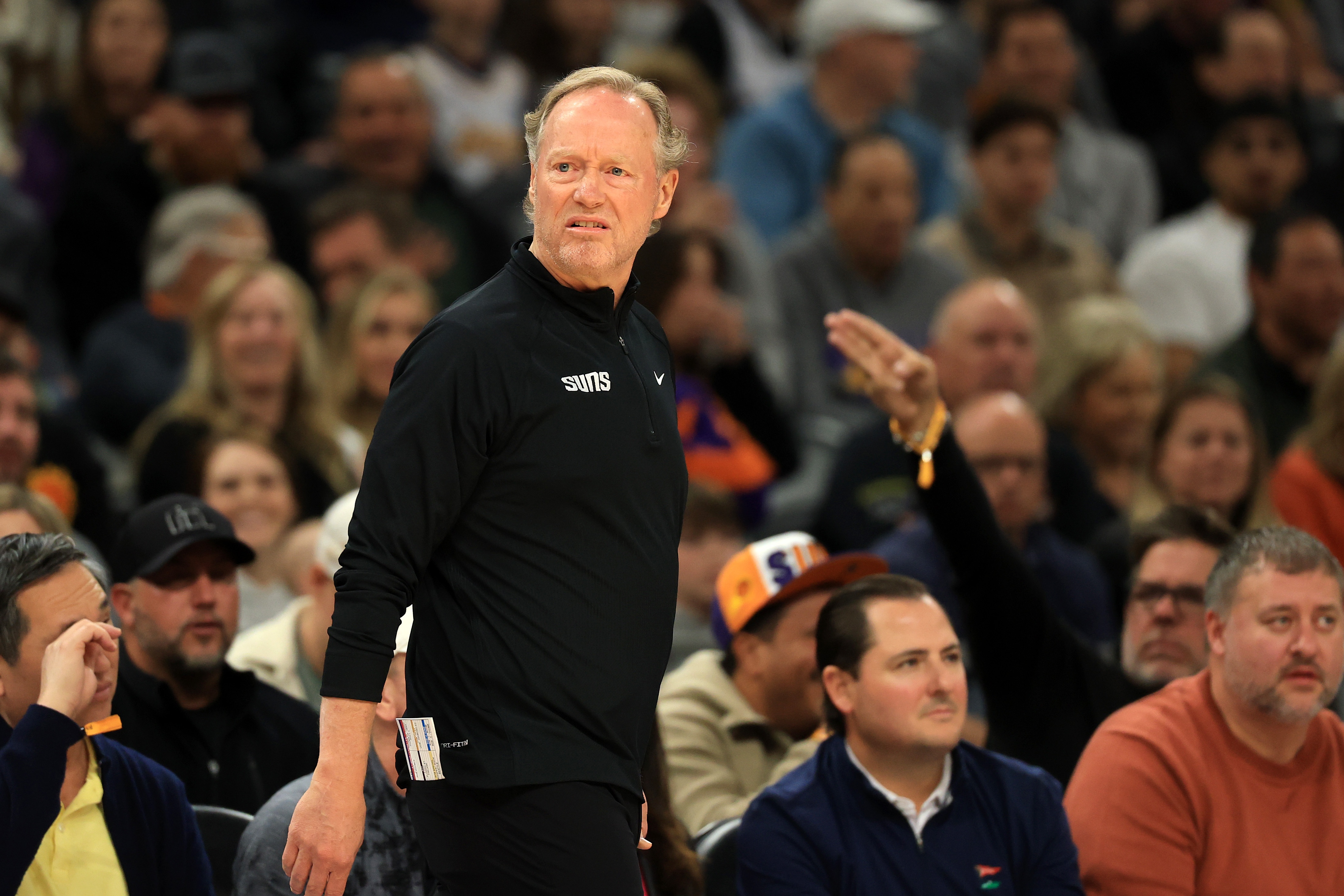 帥位是否穩固？布登：執教并不容易 我們處于沖附加賽的關鍵階段