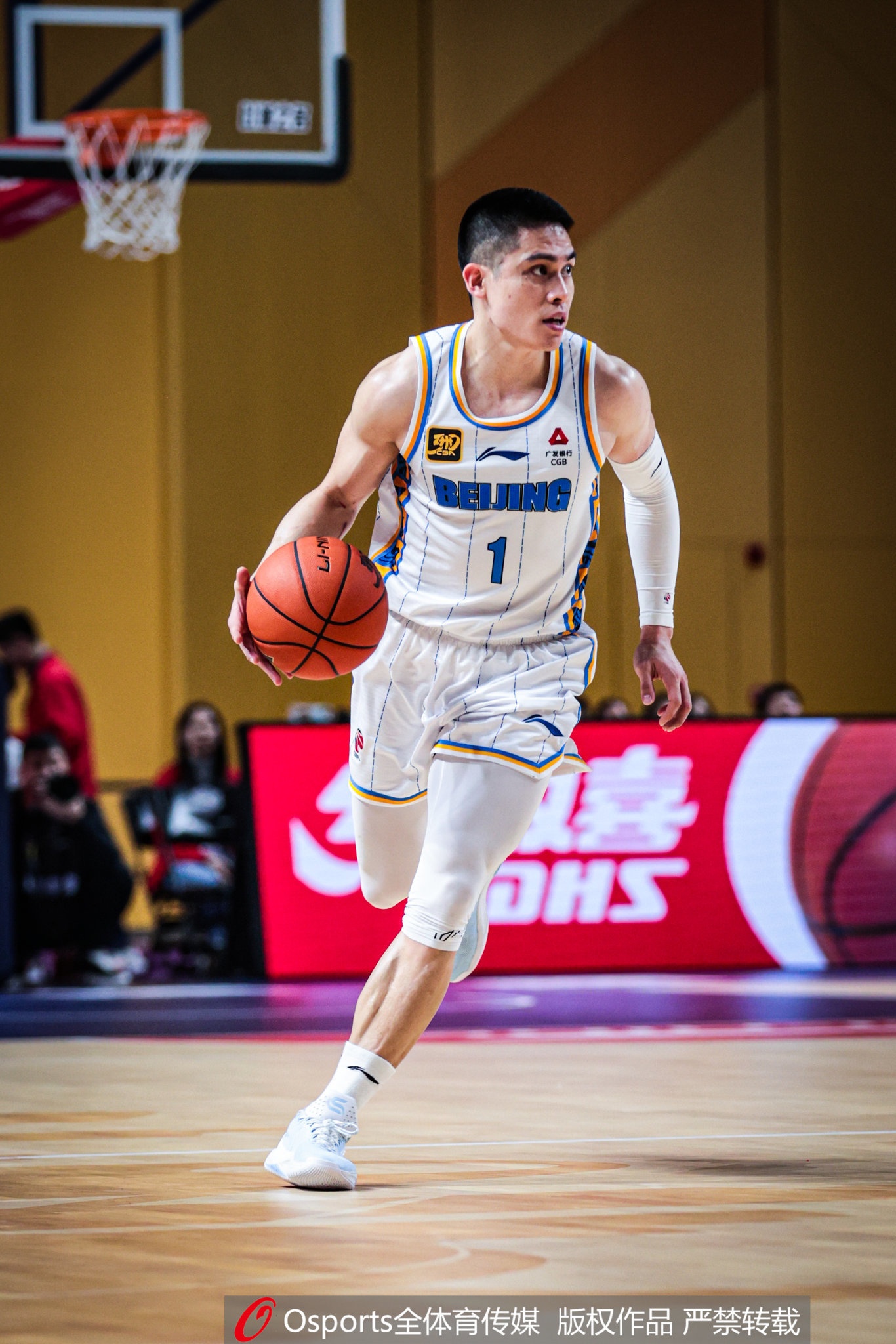 輕松寫意！陳盈駿首節5中4得9分3助1斷