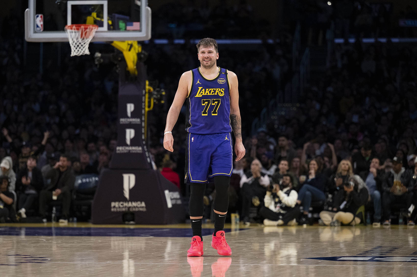 完全體要來了？東契奇各種不講理三分 三分6中4高效砍19分4板3助