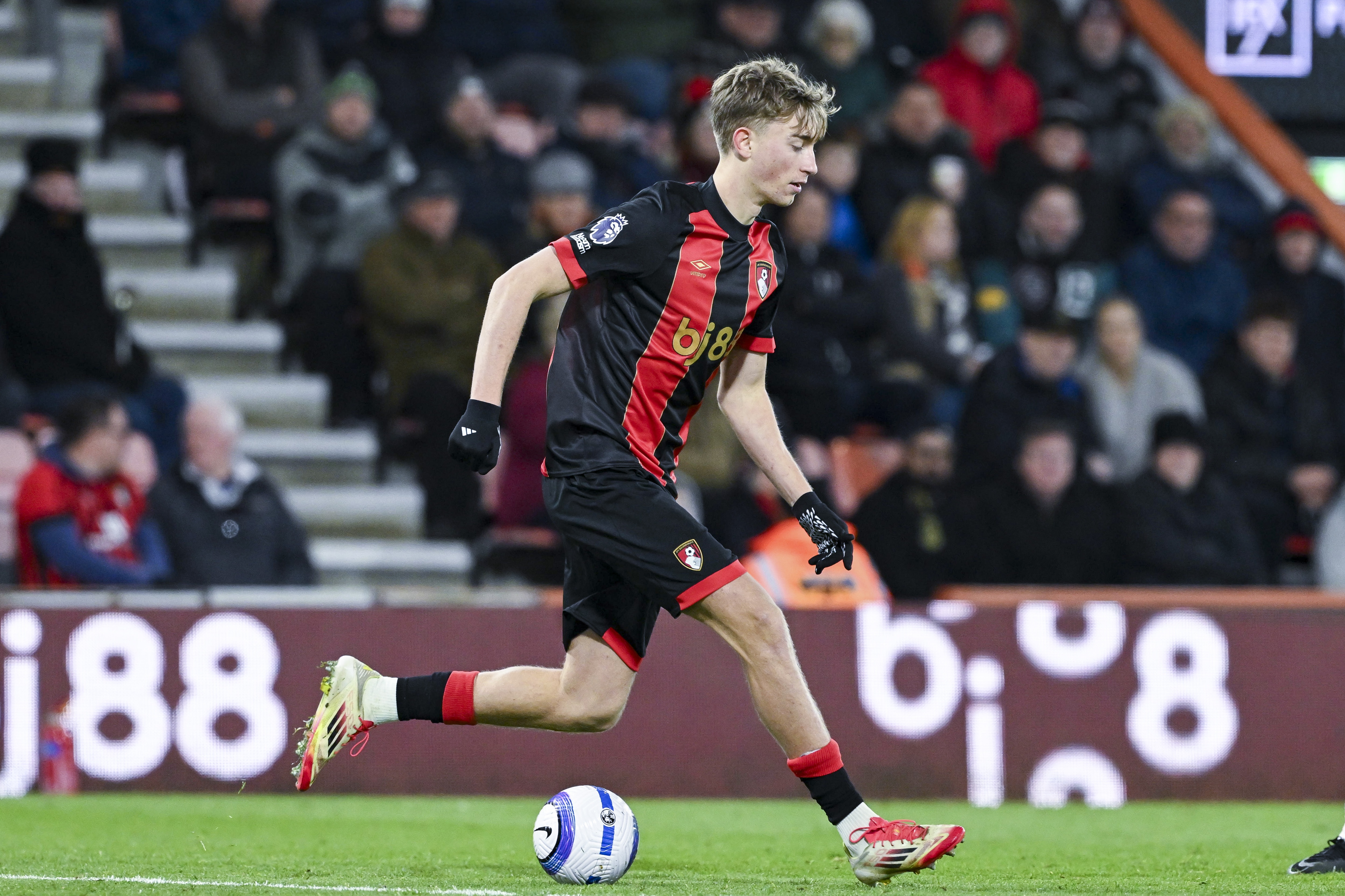 多次提到懷森&被質疑收錢發帖，羅馬諾回應：六家俱樂部想要他