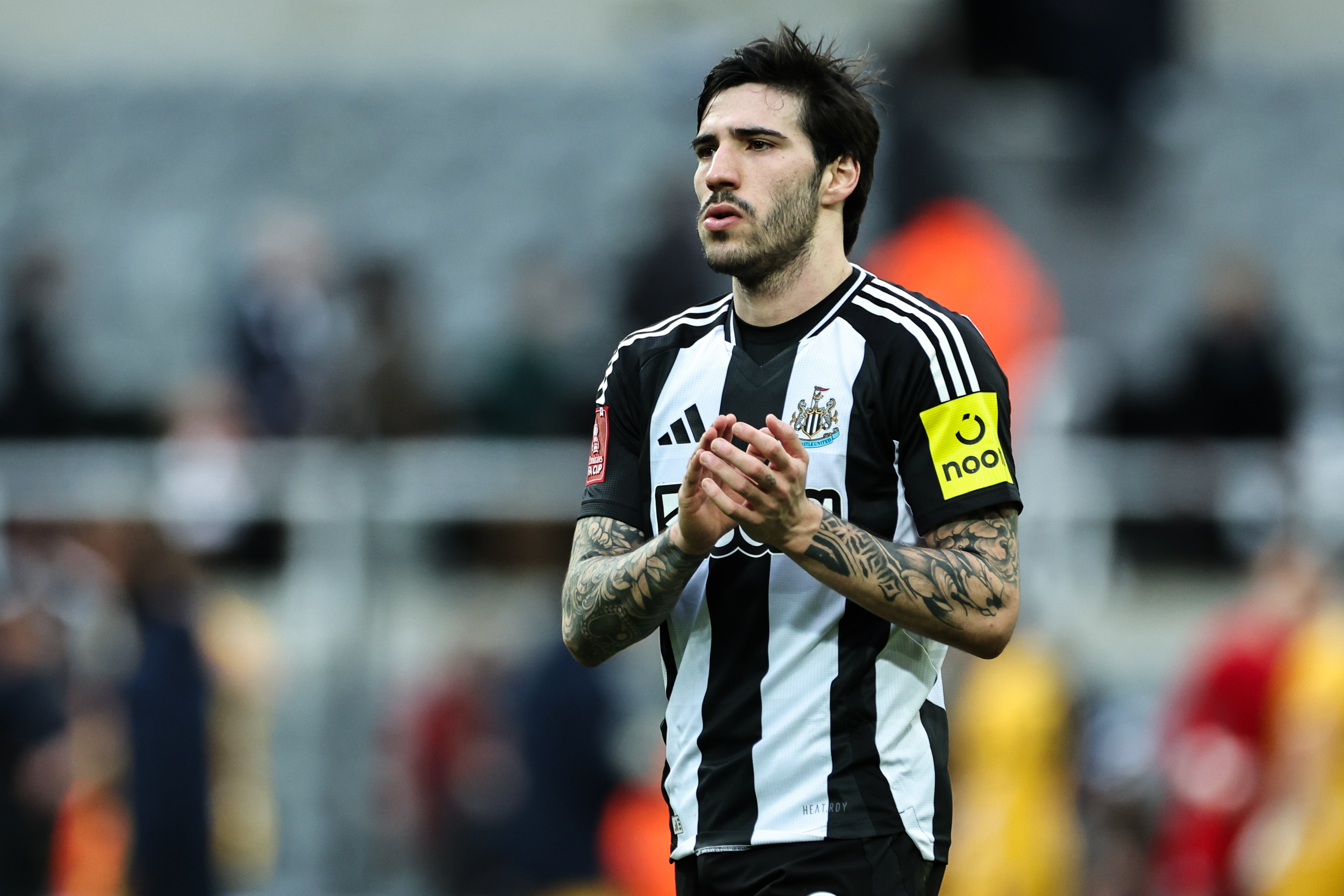 記者：尤文對托納利和弗洛倫蒂諾-路易斯感興趣，特別是托納利