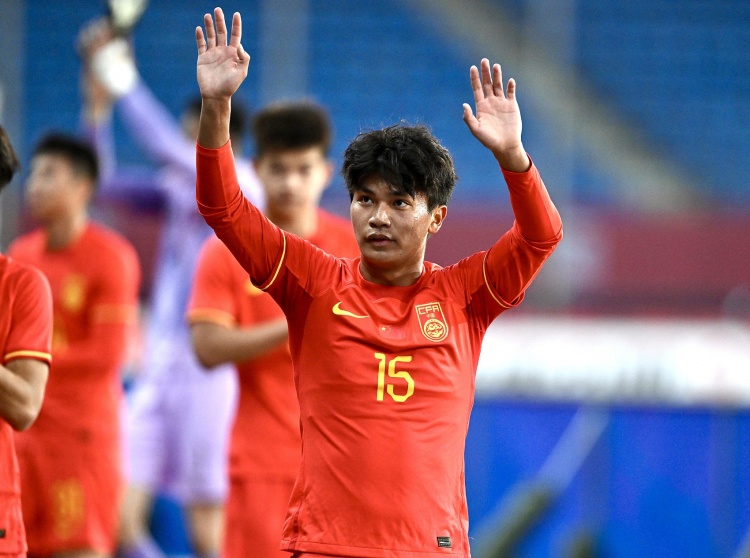 啟蒙教練：蒯紀聞小時候就喜歡弓背 若留洋他未來能超越鄭智