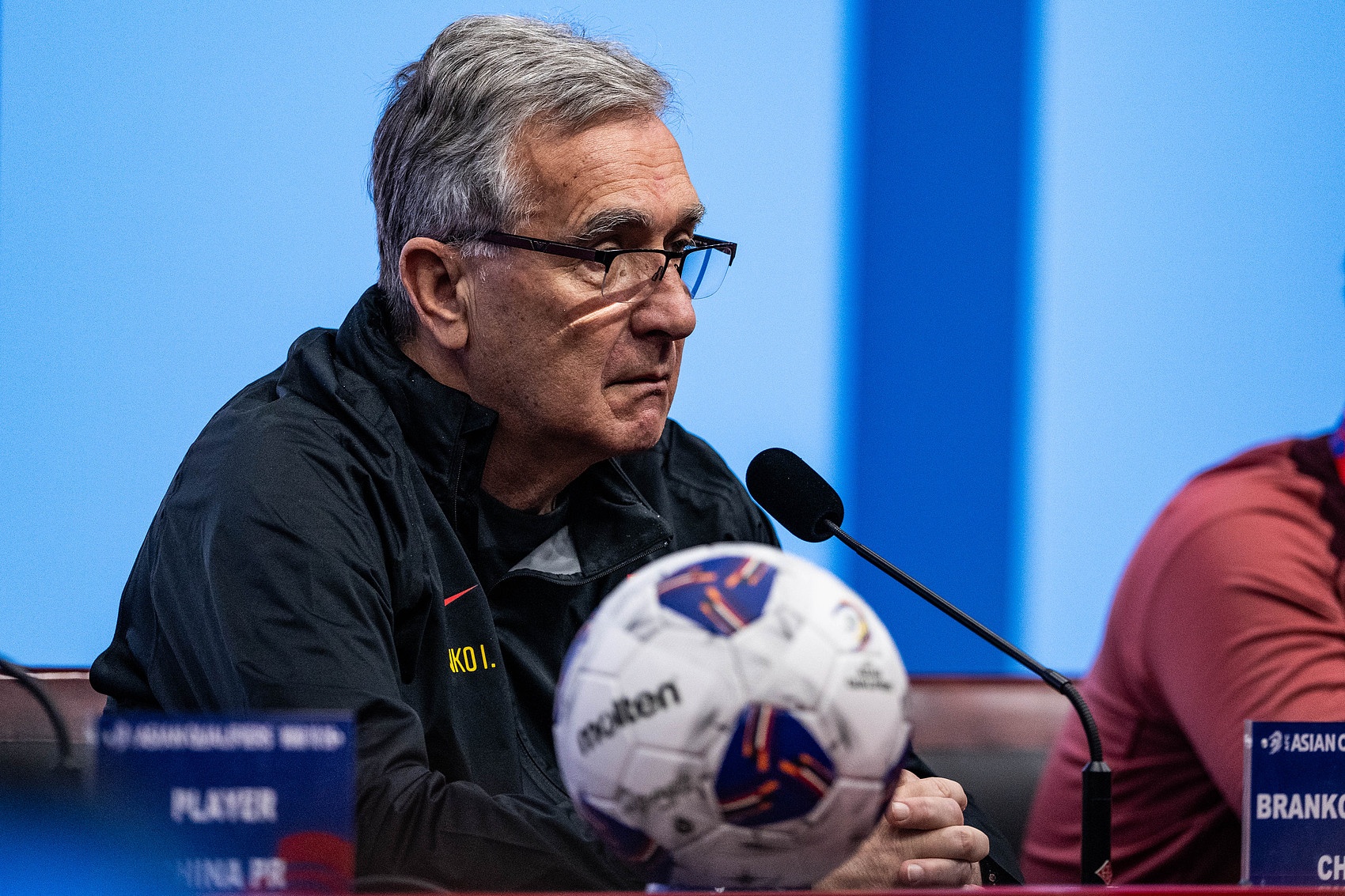 足球報：18強賽對前三檔球隊一分未得，國足是后三檔9隊唯一一隊