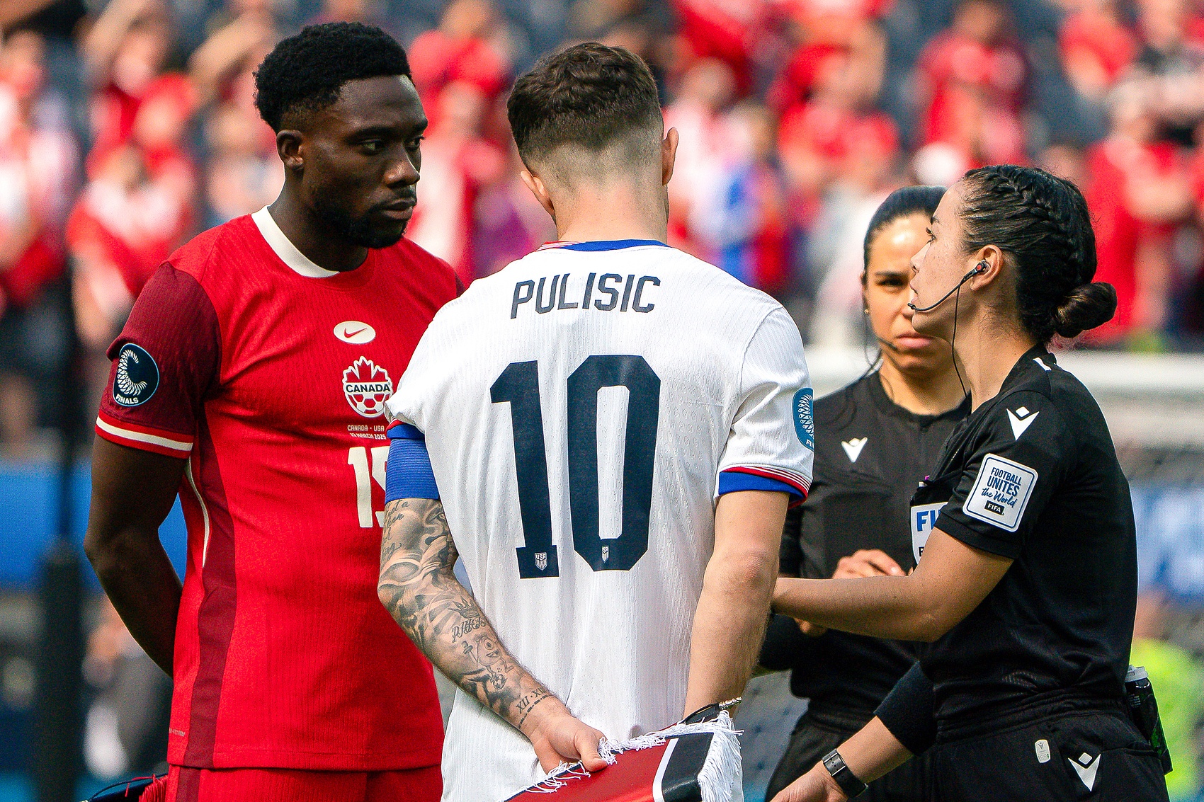 經紀人：我覺得阿方索受到了加拿大教練的壓力，不得不首發