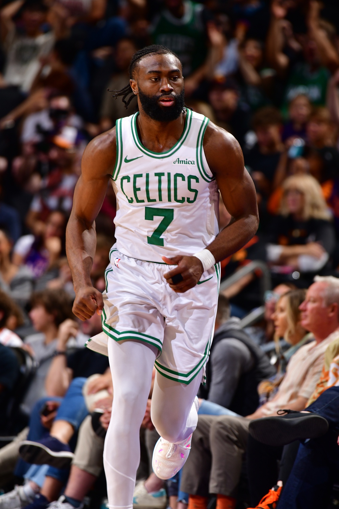 馬祖拉：布朗一直在護理膝蓋 為處于最佳狀態他會做所需要的一切