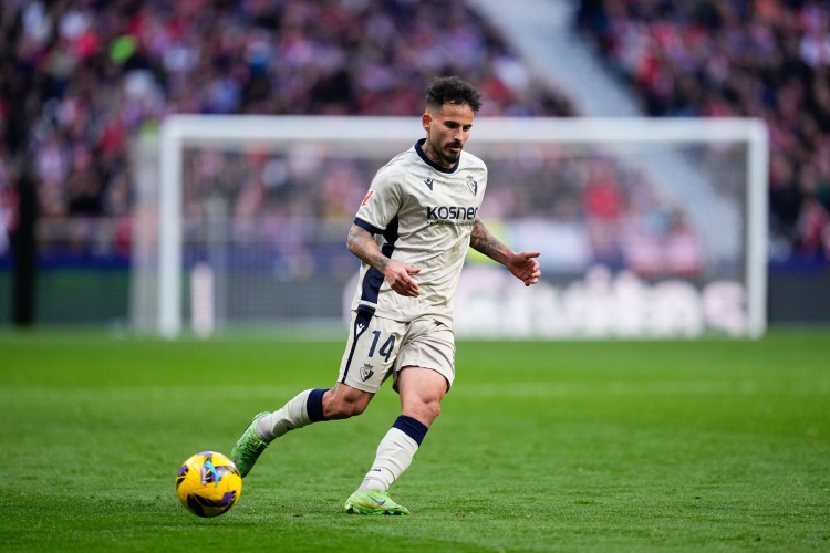 奧薩蘇納中場：各個方面都被巴薩碾壓了，球隊的心態出了問題