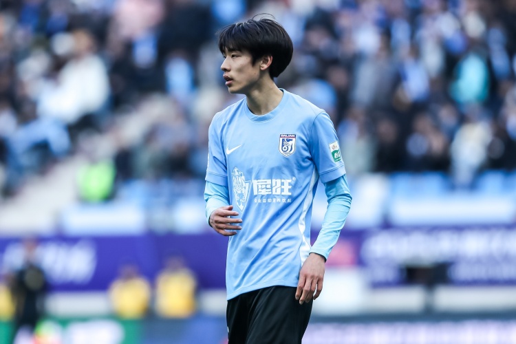 朱鵬宇：現在一邊踢球一邊上大學網課 大家說我挺像哈弗茨